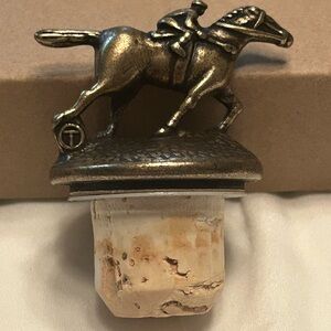 Blanton’s “T” bottle topper